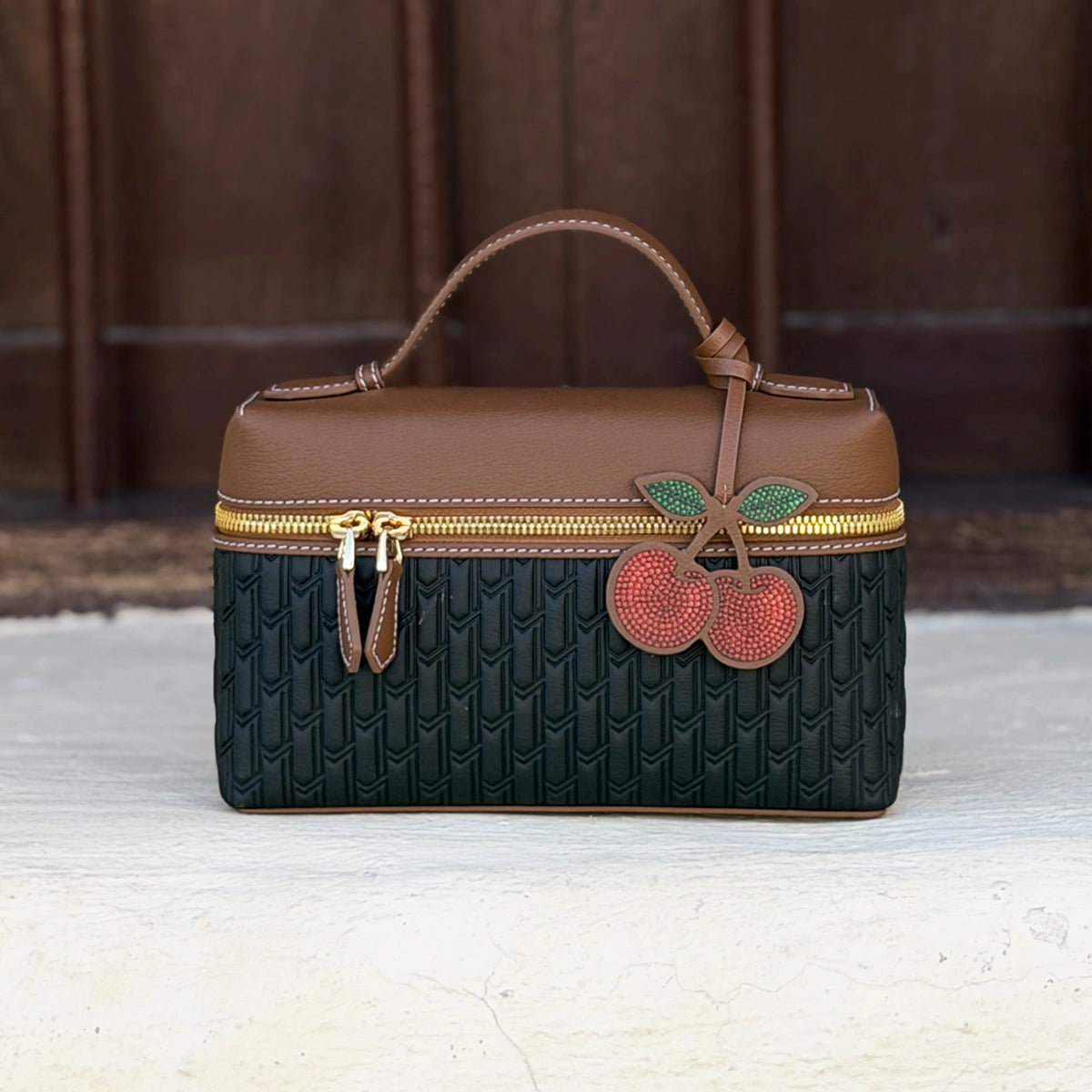 ليذر تشارم / الكرز