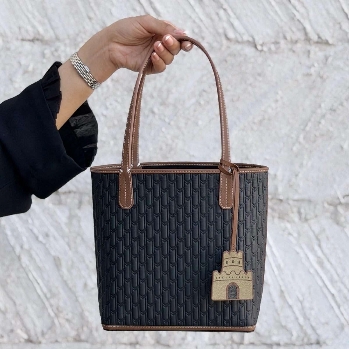 ليذر تشارم / البرقع