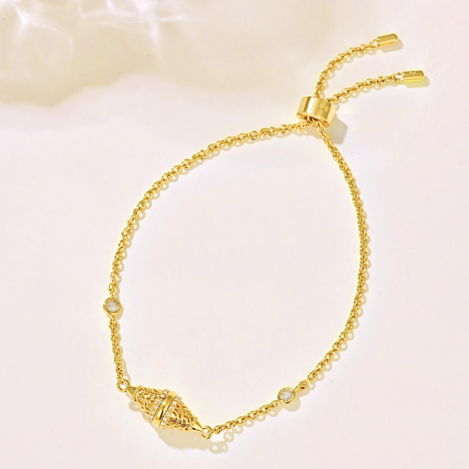 سوار لانترن  بتصميم بسيط / اللون الذهبي