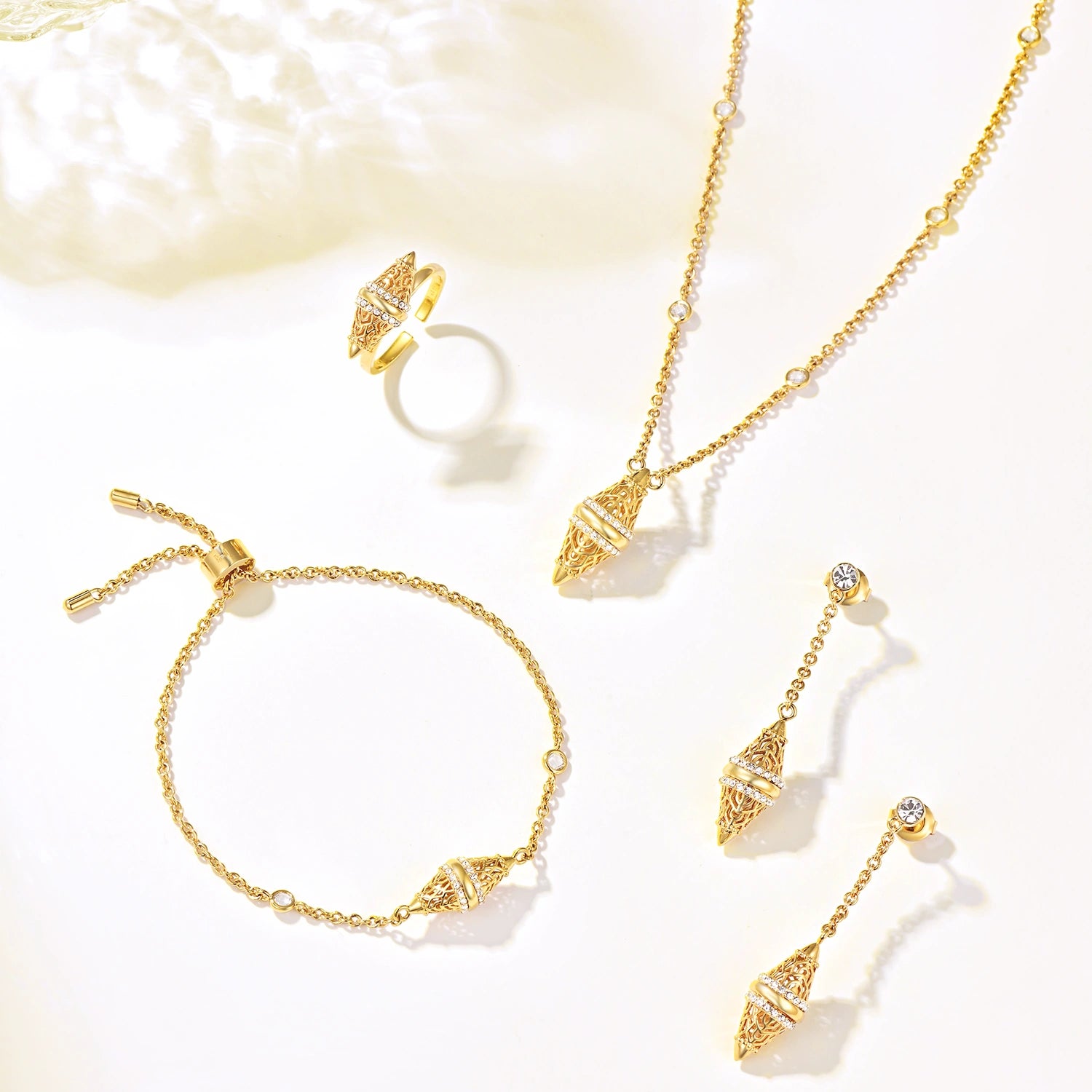 طقم لانترن  بتصميم بسيط / اللون الذهبي