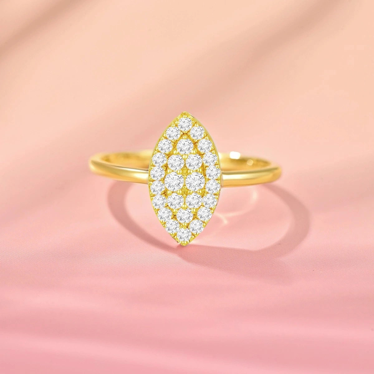 ديزي ليف / خاتم باللون الذهبي