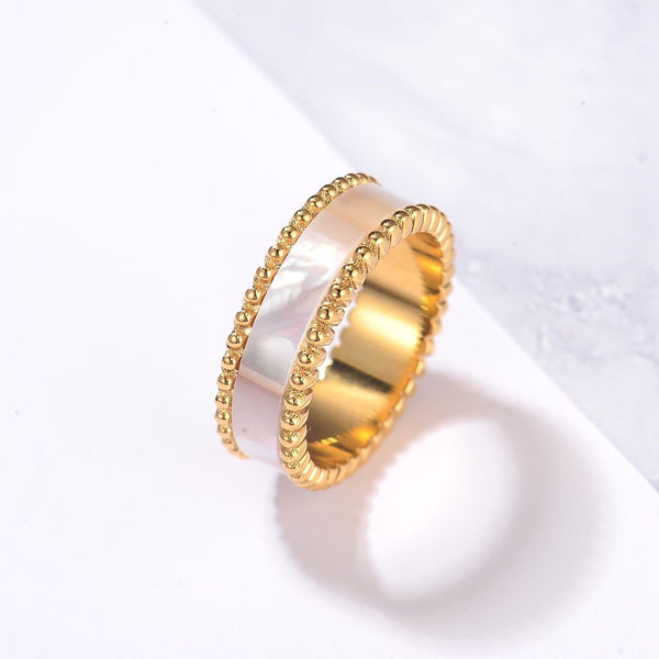 Lulwah Ring / Pearl Gold ( Size 6 ) - minimalistae