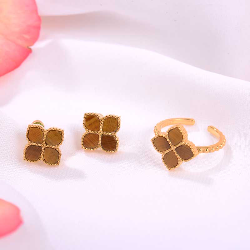 جوري / خاتم اللؤلؤ بلون الذهب