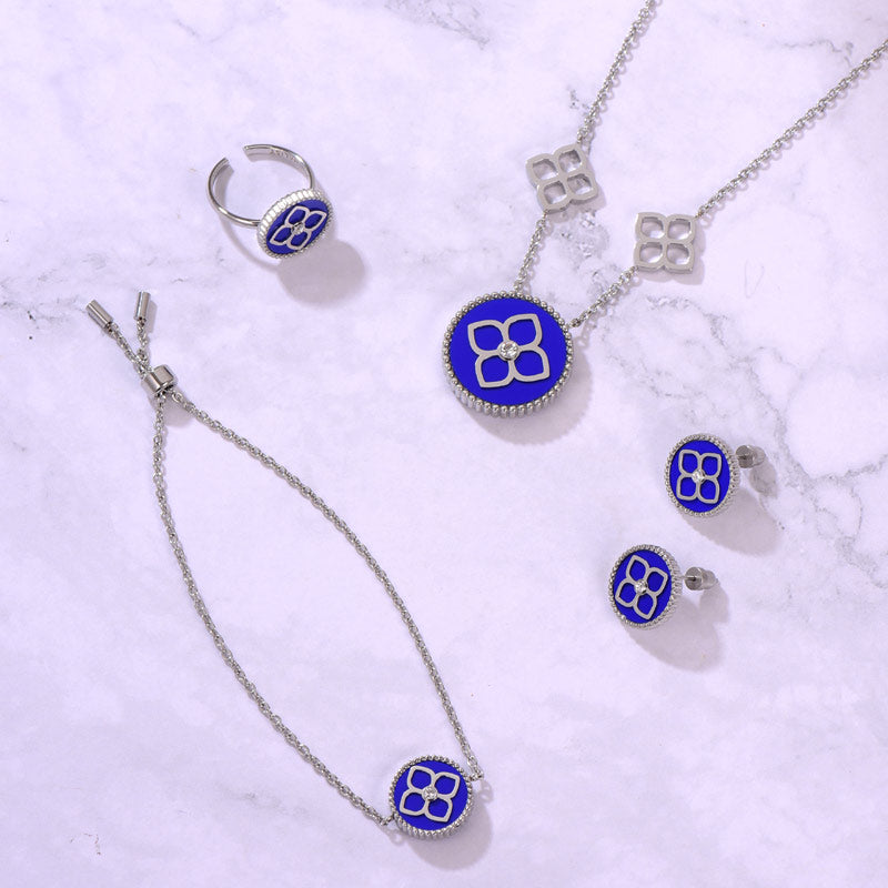 أميرة / عُقد الحجر الأزرق باللون الفضي