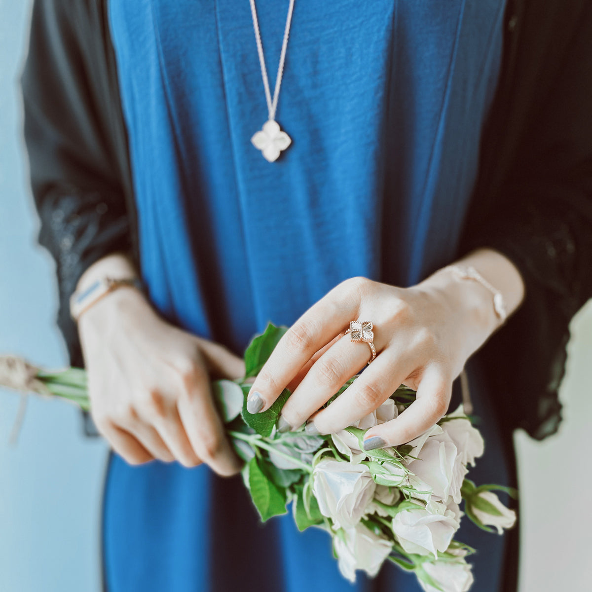 جوري / خاتم إشراقة الجوري بلون الروز قولد